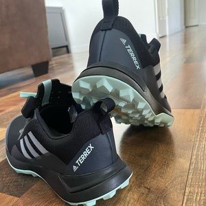 Adidas 260 Terrex (Hiking/Outdoor Walking shoes)